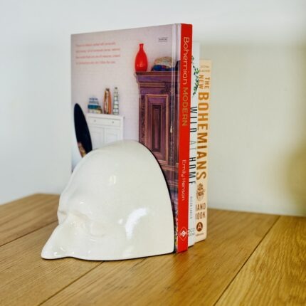 מחזיק לספר וינטגי