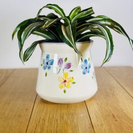 כלי קרמיקה לצמח עבודת יד